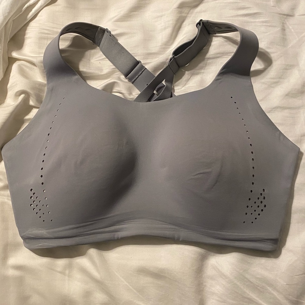 Lululemon Airsupport Bra